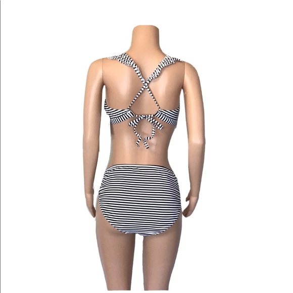 Time and Tru Black and White Striped Eyelet Ruffle Bikini Set Size L-XL - Picture 3 of 11